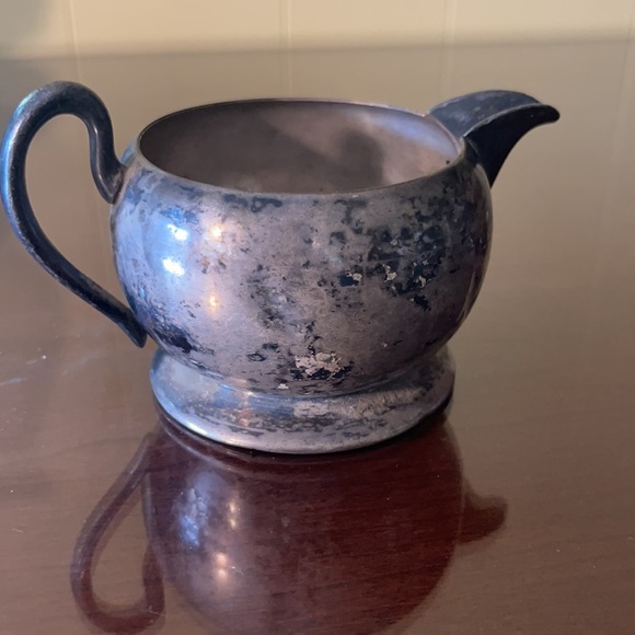 Academy silver on copper cream pitcher - Picture 2 of 4
